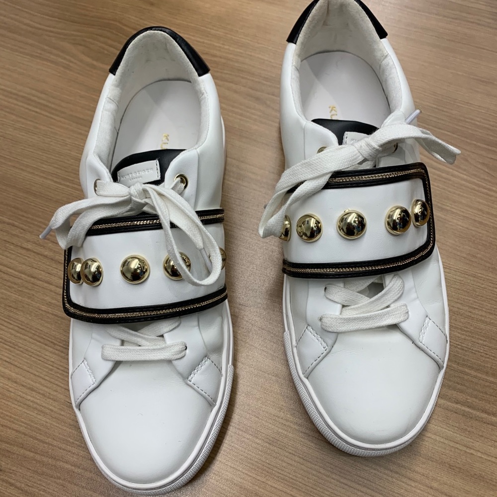 Women’s sneakers - Picture 2 of 13